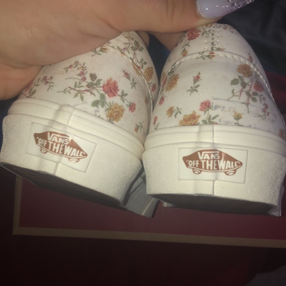 White floral vans. BRAND NEW!! - Picture 4 of 6